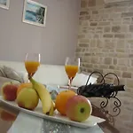 Lilly شقة سبليت